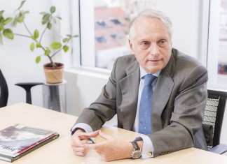 Carlos Mira