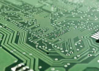 CRM, IA y procesos asistidos