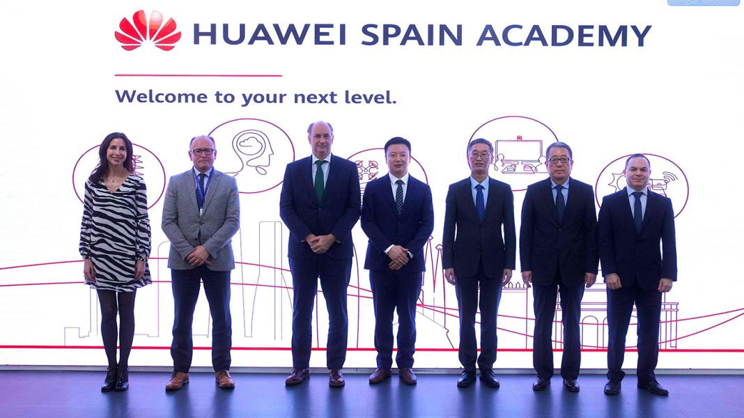 04122024_Huawei01 Huawei Spain Academy