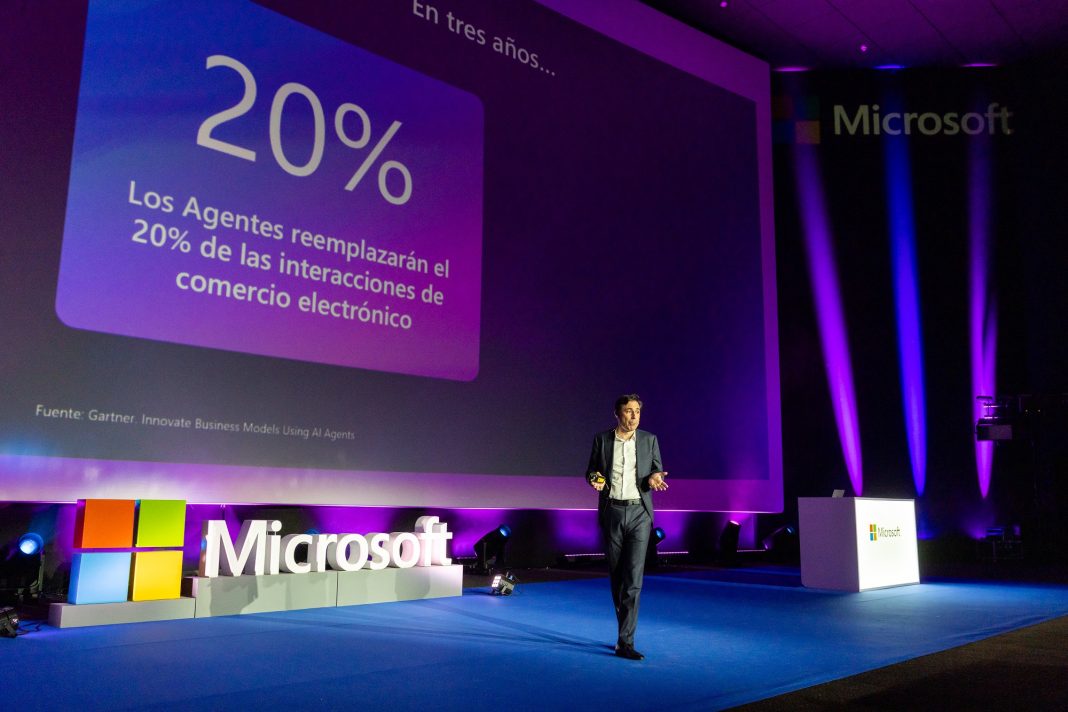 Paco Salcedo, presidente de Microsoft España Formación gratuita en IA para un millón de personas