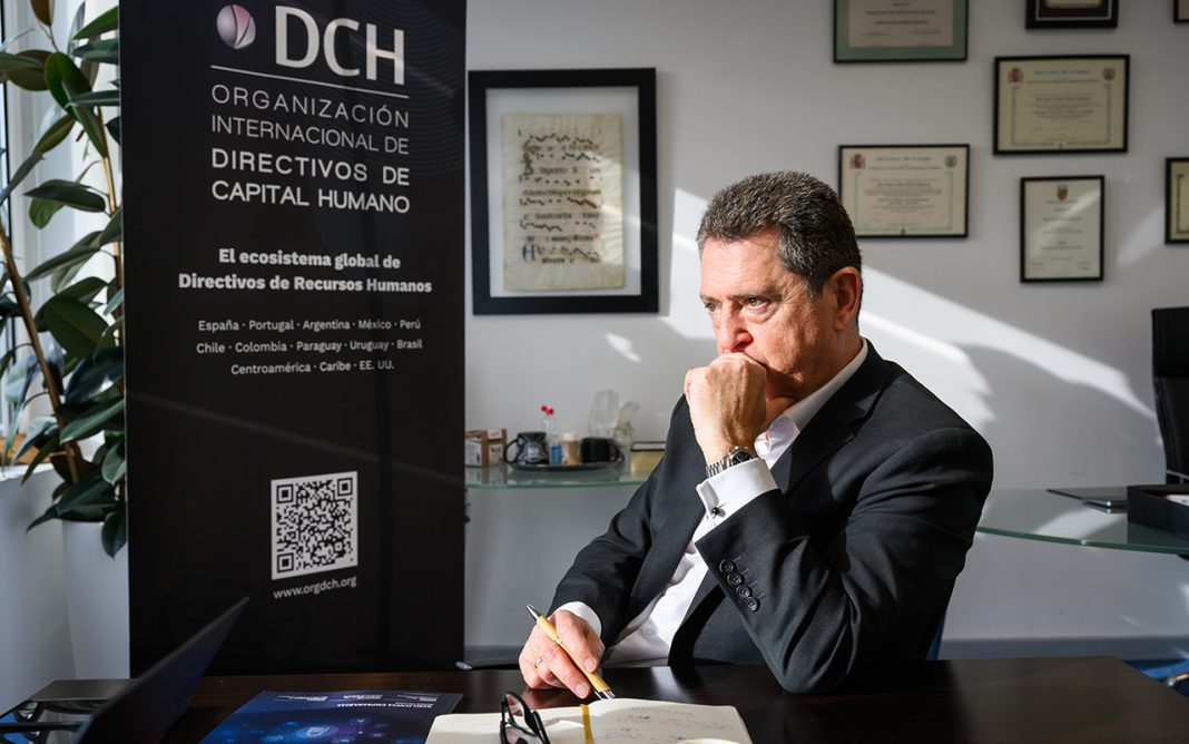 DB77_Juan_Carlos_Perez_DCH_01 Hablamos con Juan Carlos Pérez espinosa (DCH) sobre el cambio que está viviendo la función de recursos humanos