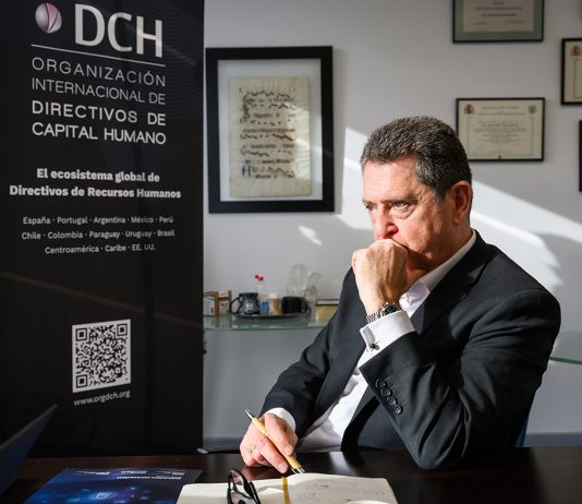 «Hay que abrazar el cambio e impulsarlo, no solo gestionarlo» Hablamos con Juan Carlos Pérez espinosa (DCH) sobre el cambio que está viviendo la función de recursos humanos
