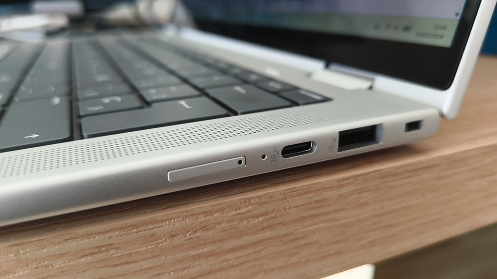 HP_EliteBook_X_Flip_ G1i_01