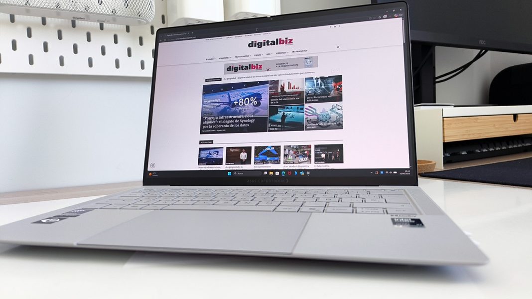 ASUS ExpertBook Ultra